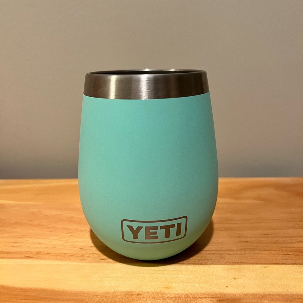 Yeti wine tumbler